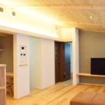 うづくりフローリングが心地よい家